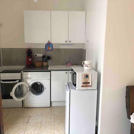Апартаменти Arles Fourques Studio Equipe Екстер'єр фото